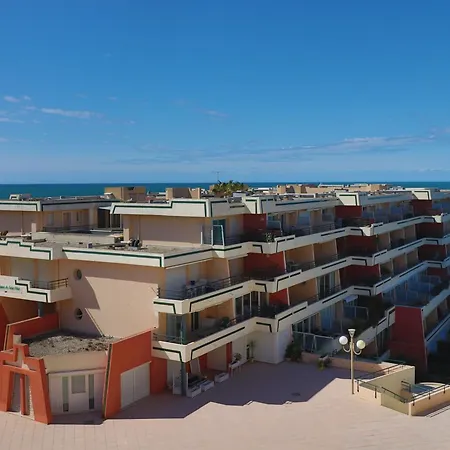 דירה Confortable 35m² Avec Terrasse Et Wifi A Sete, 2 Etoiles - Fr-1-472a-163