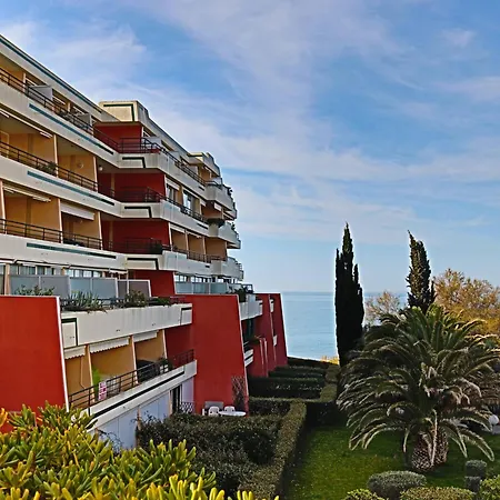 דירה Confortable 35m² Avec Terrasse Et Wifi A Sete, 2 Etoiles - Fr-1-472a-163 *